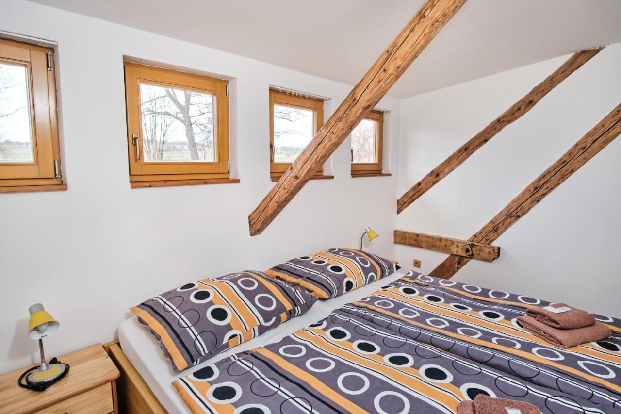 Strnadovsky Mlyn Otel Jesenice  Dış mekan fotoğraf