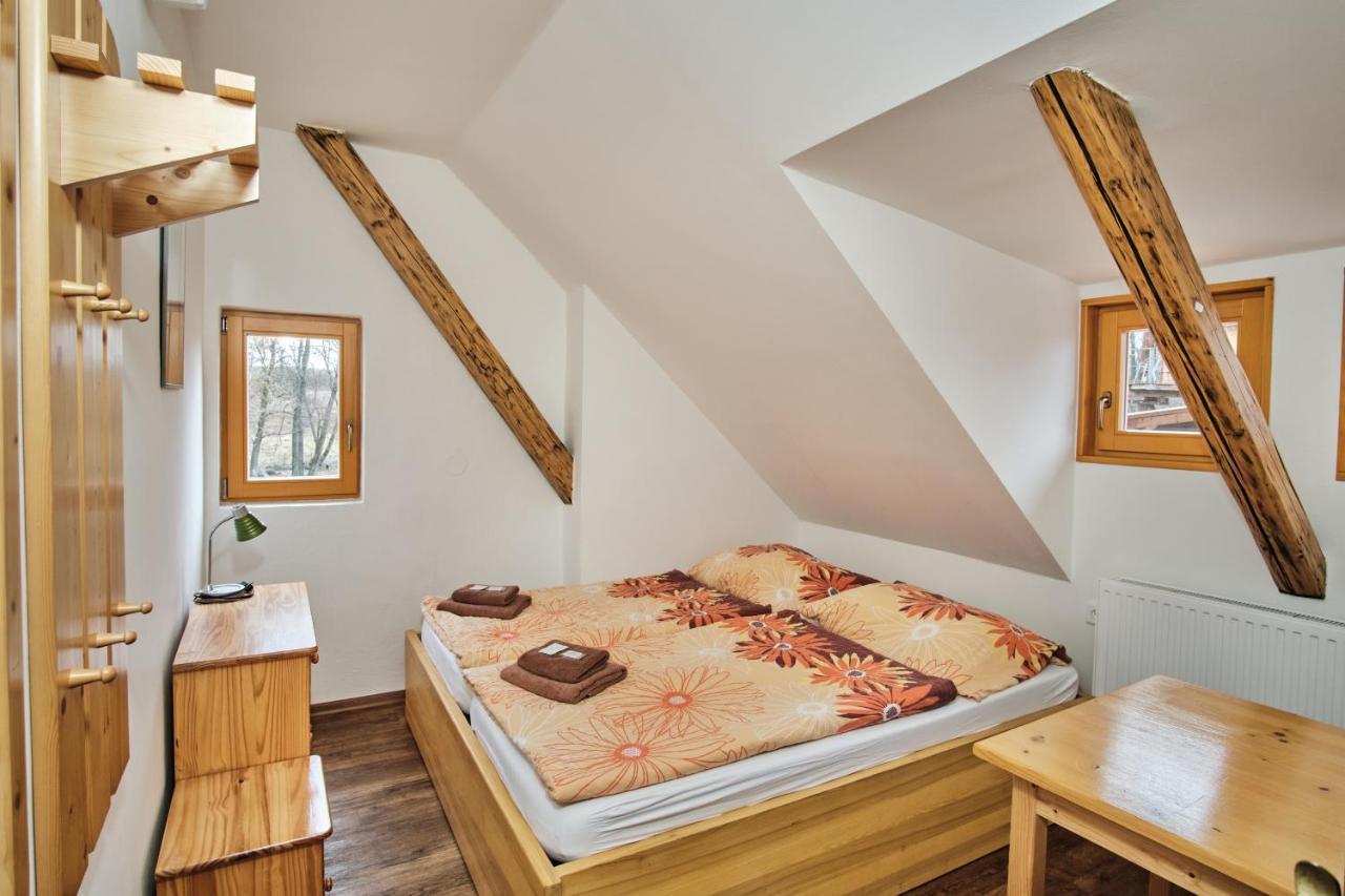 Strnadovsky Mlyn Otel Jesenice  Dış mekan fotoğraf