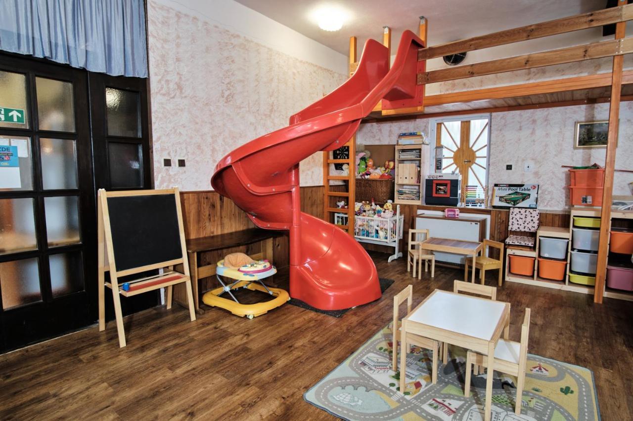 Strnadovsky Mlyn Otel Jesenice  Dış mekan fotoğraf
